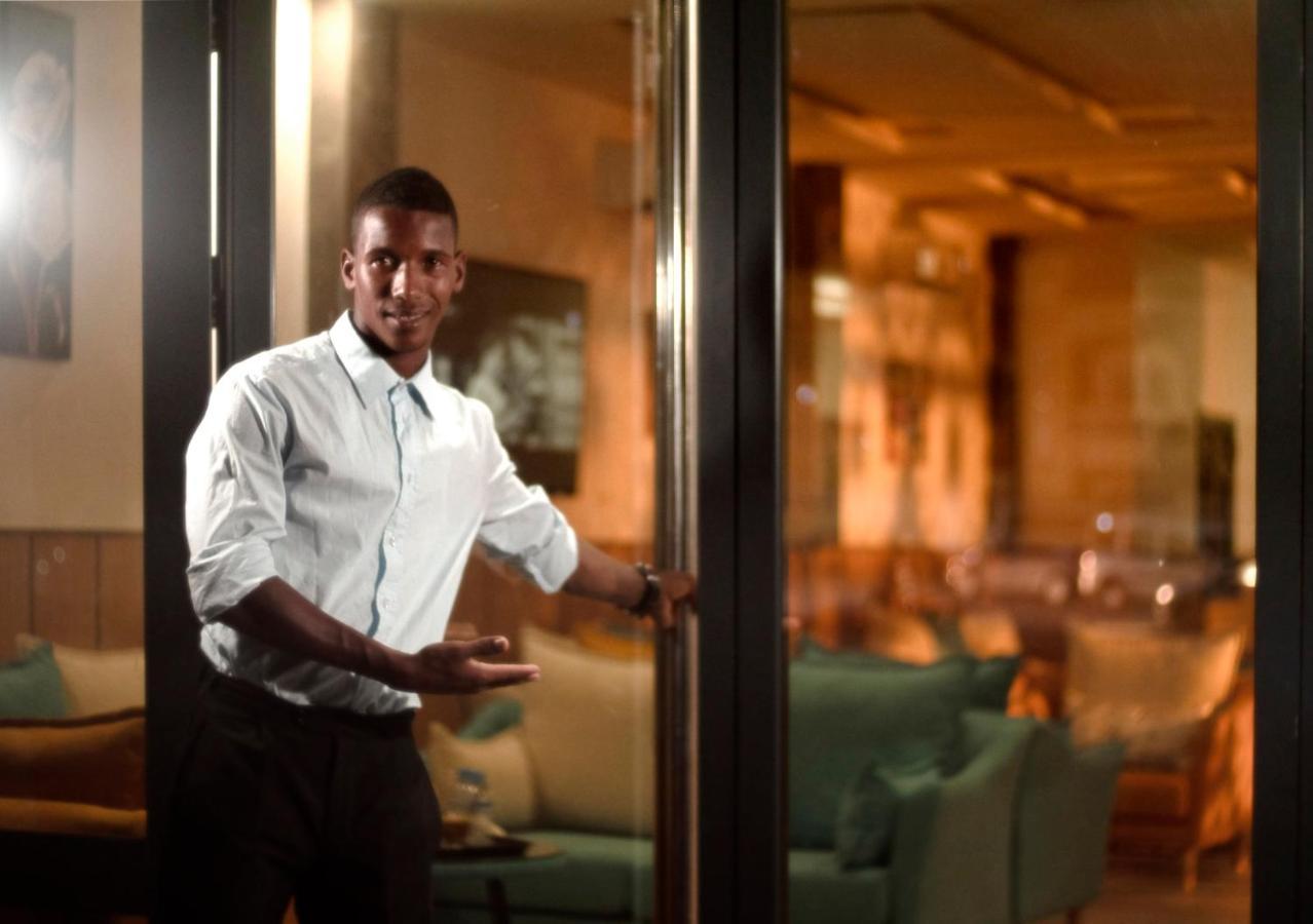 Urban Hotel Nouakchott Buitenkant foto